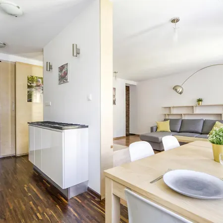 Apartment Labo Plac Grzybowski Warsaw